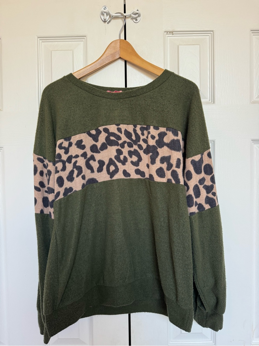 Women’s Pink Lily Green & Leopard Print Color Block Sweater